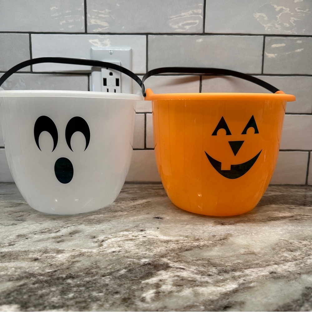 Halloween trick or treat candy pails ghost pumpkin